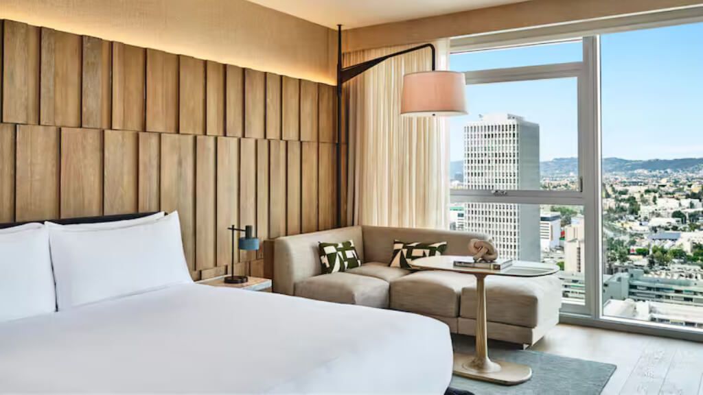  Habitación sencilla de hotel Conrad Los Ángeles (Hilton)