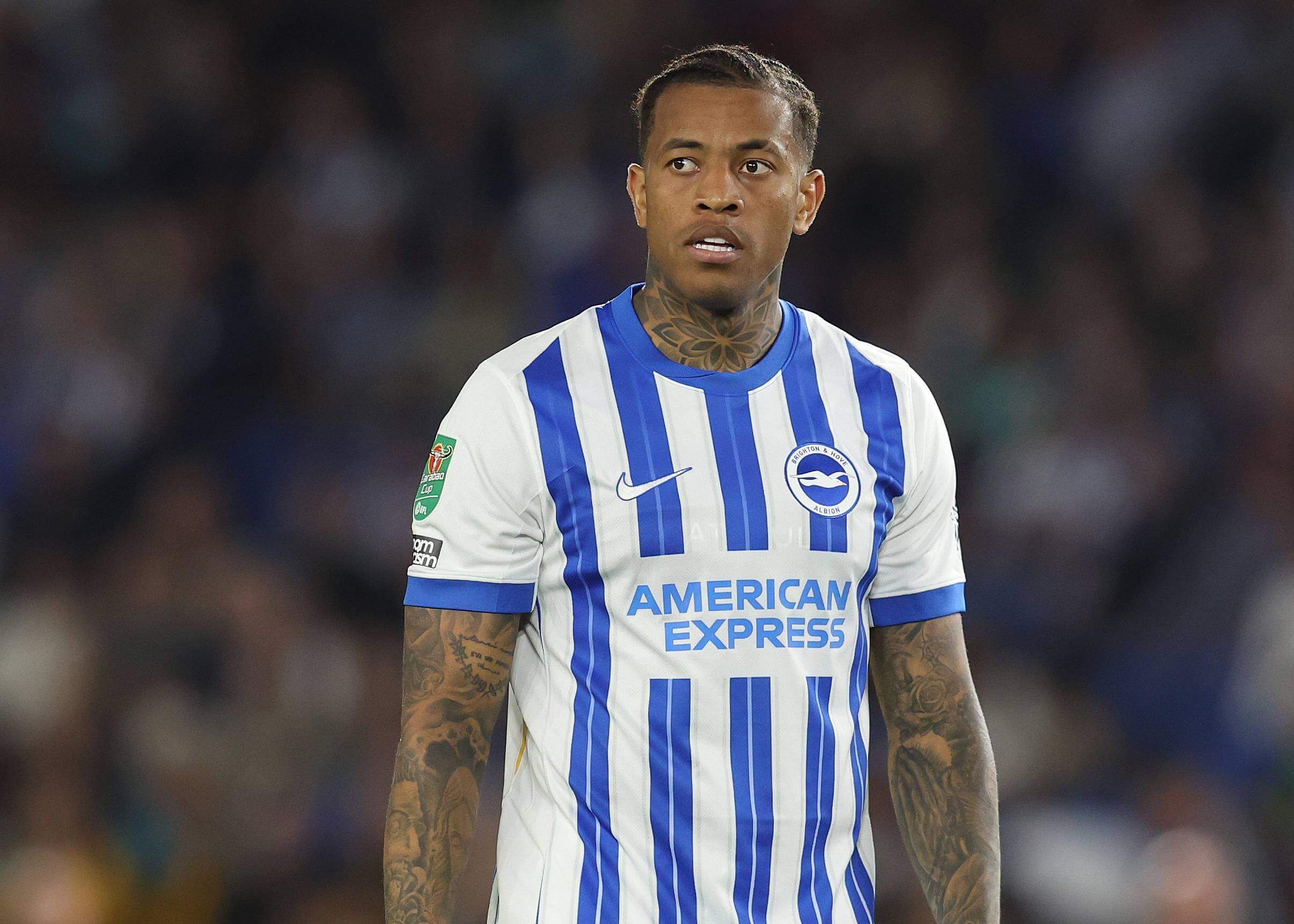 Igor Julio, en un partido con el Brighton.