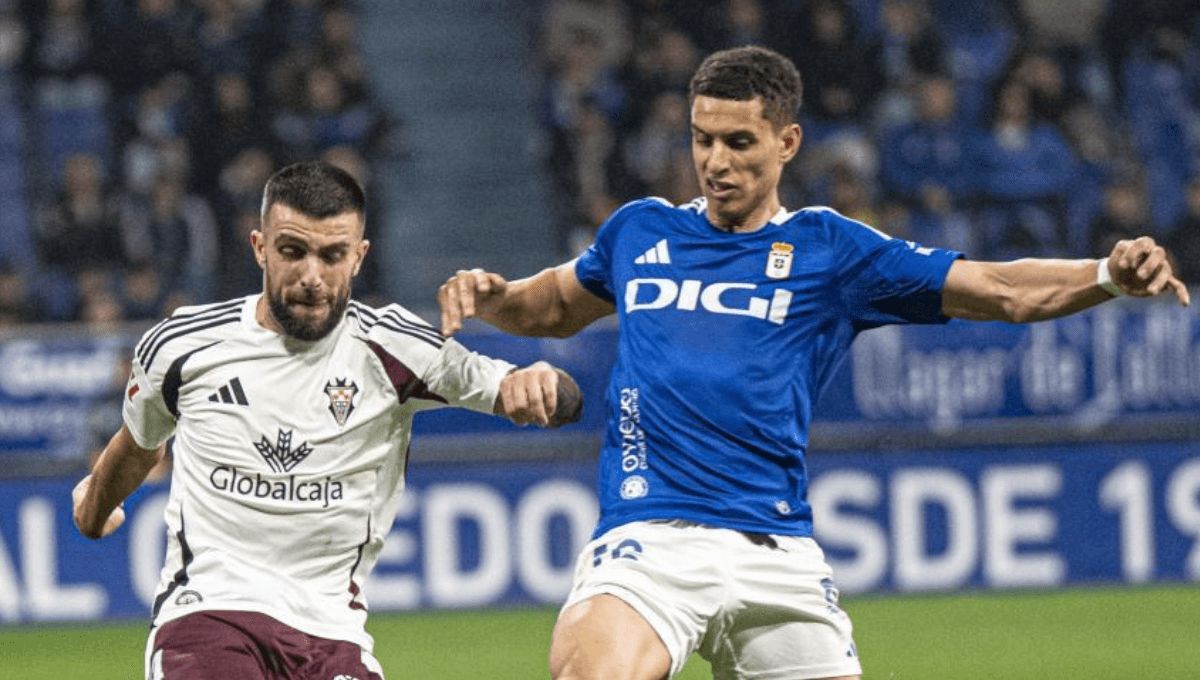  Ilyas Chaira, en el Oviedo-Albacete.