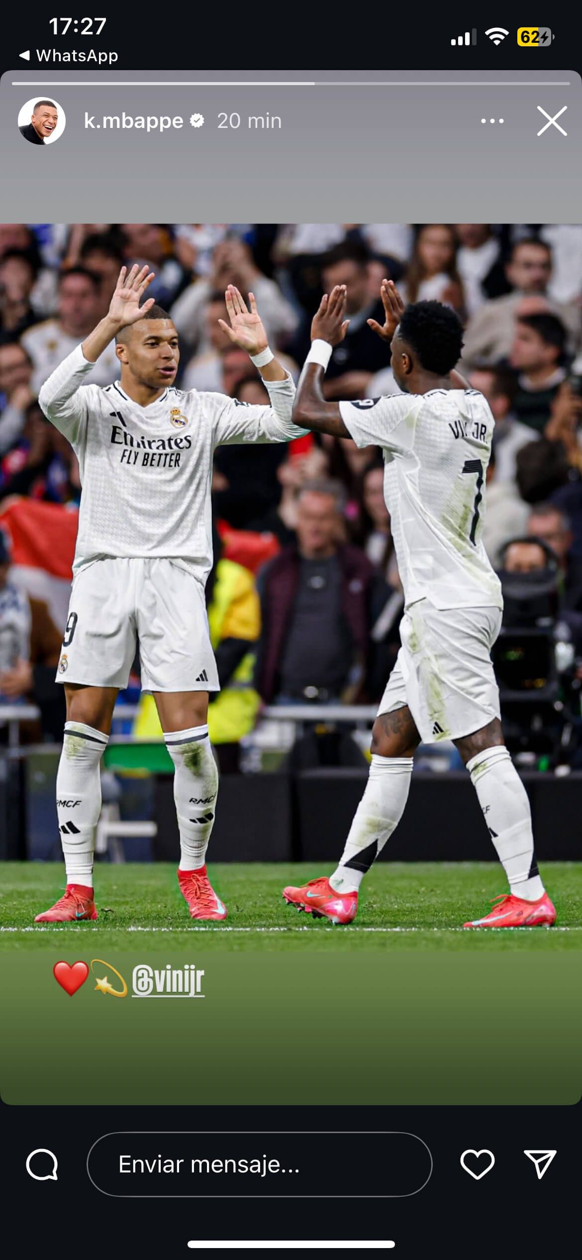  Mbappé felicita a Vinicius