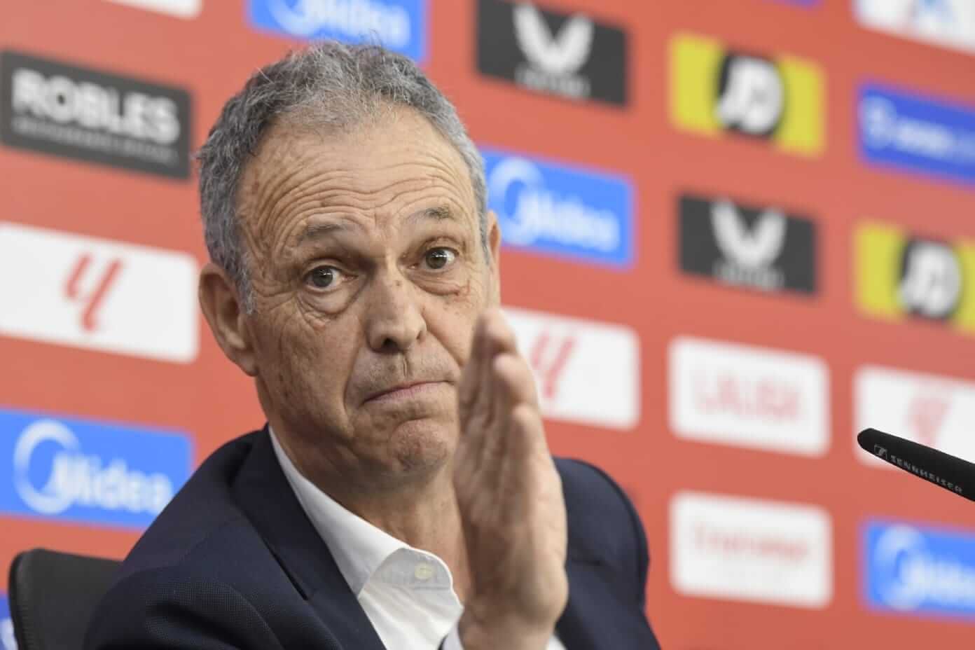 Joaquín Caparrós, en sala de prensa.