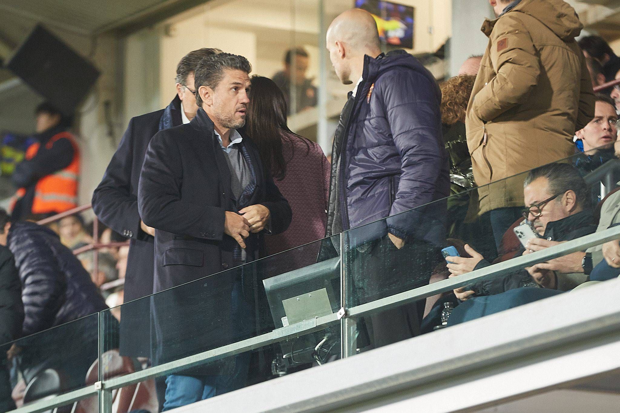  Alejandro Irarragorri y David Guerra, en el palco de El Molinón.