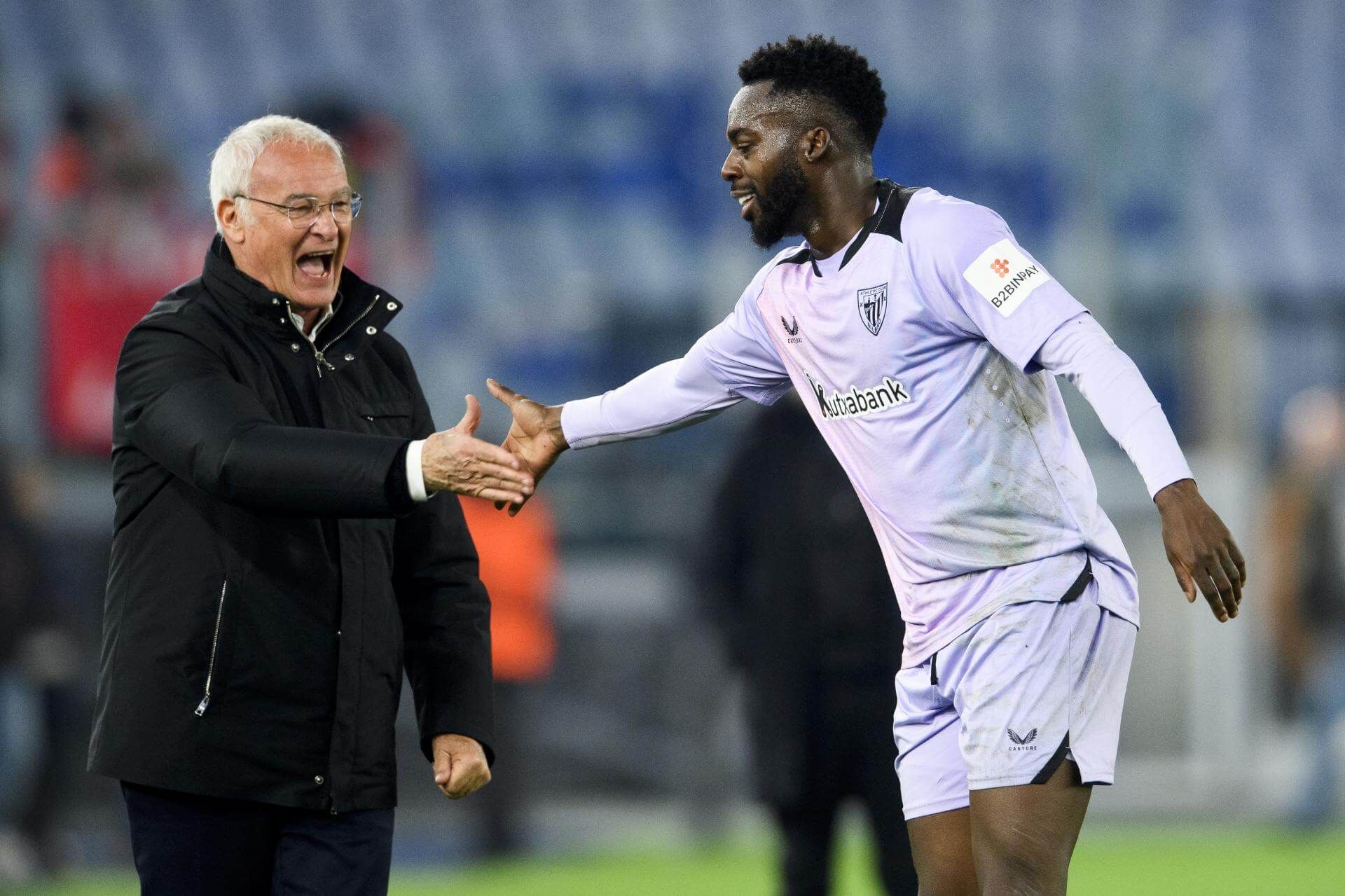 Ranieri e Iñaki Williams se saludan en el Estadio Olímpico de Roma.