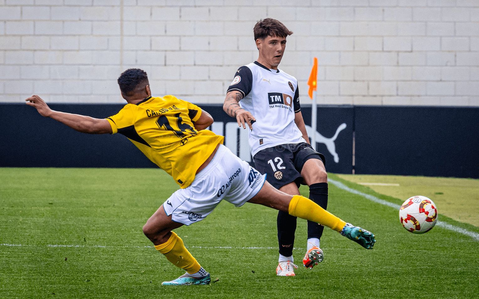  Inesperado y doloroso tropezón en casa del VCF Mestalla ante el Atlético Baleares