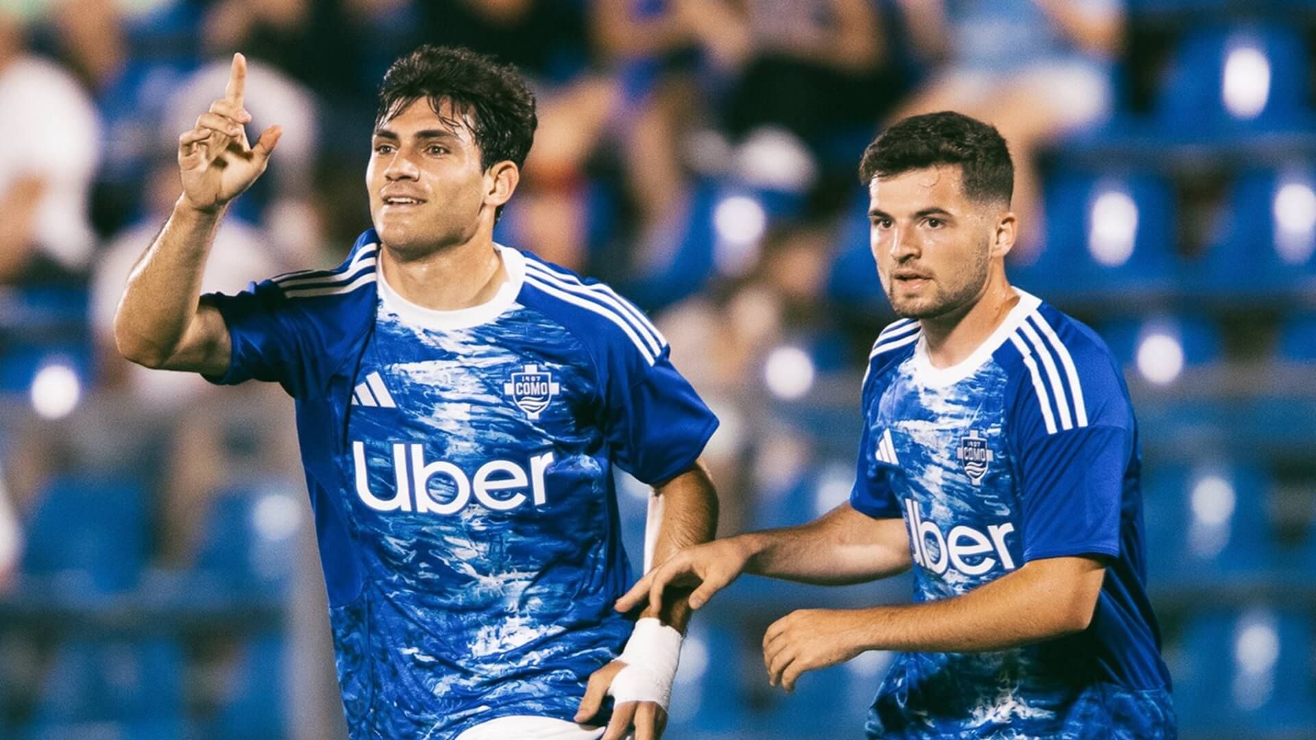 Iván Azón celebra un gol en pretemporada.