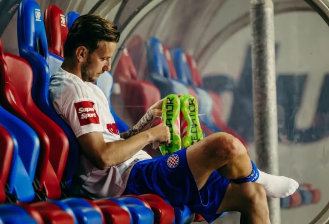  Ivan Rakitic, en el banquillo tras un partido del Hajduk Split.