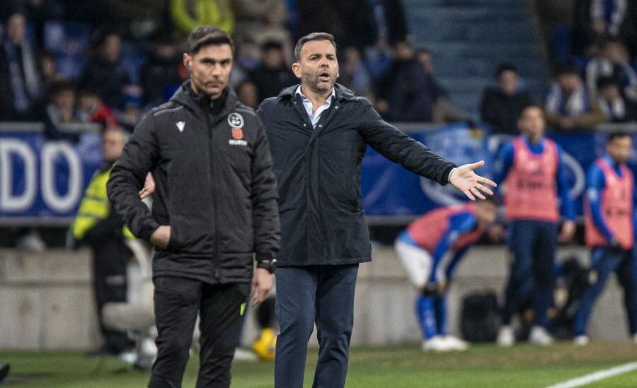  Javi Calleja, durante el Real Oviedo-Elche.