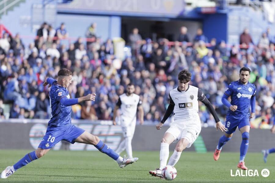 Javi Guerra, en el Getafe CF - Valencia CF.