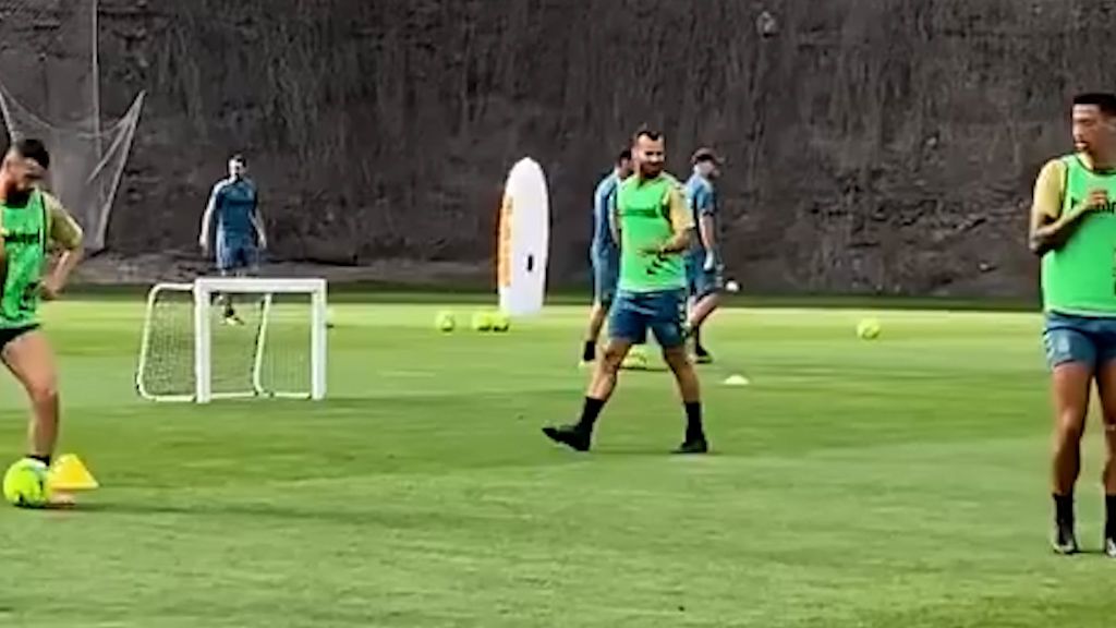  Jesé se entrena con Las Palmas.