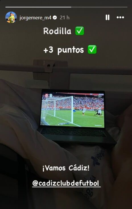  Jorge Meré celebra, desde el hospital, la victoria del Cádiz ante el Sevilla.
