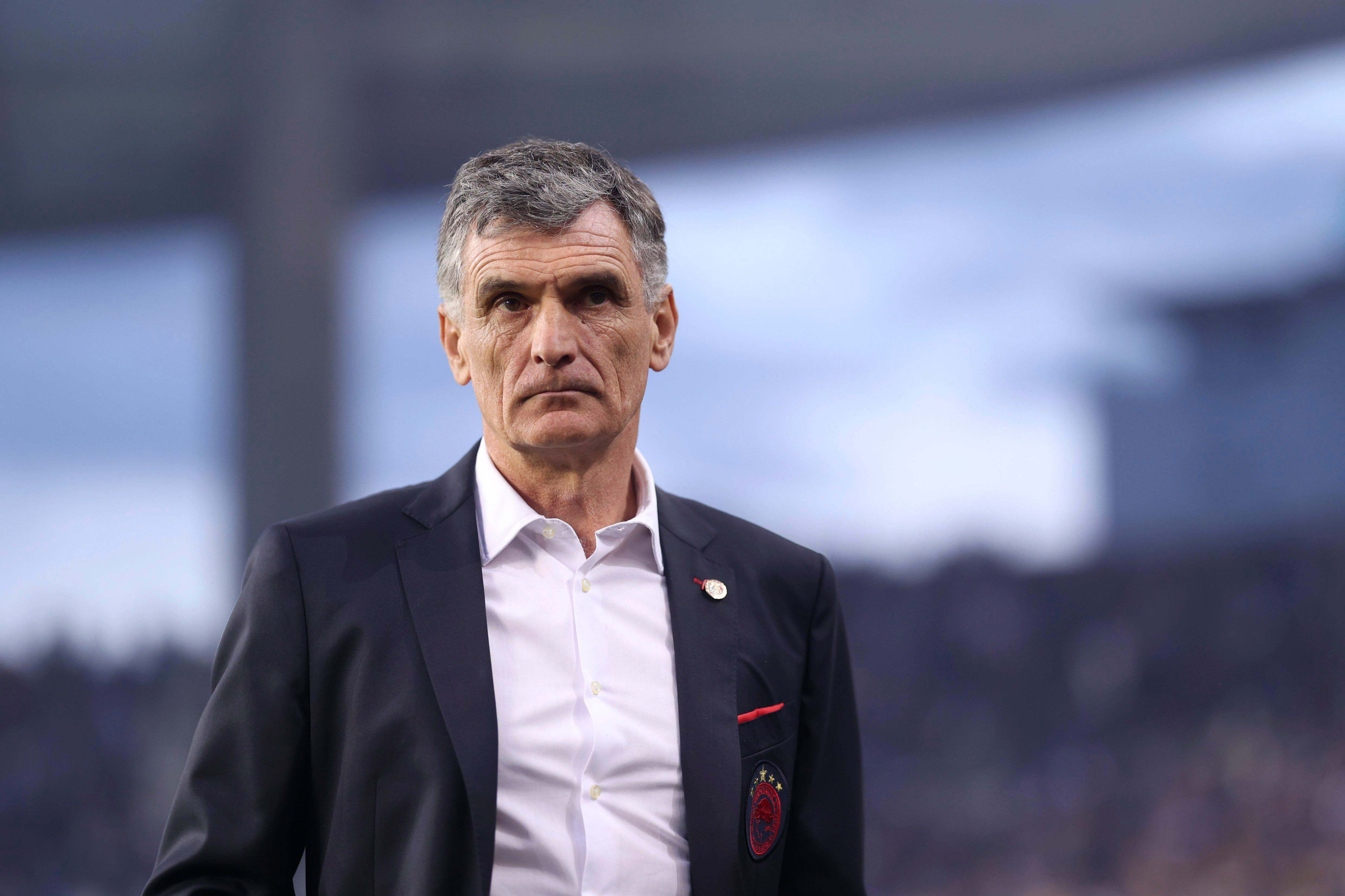  José Luis Mendilibar, antes del Oporto-Olympiacos.