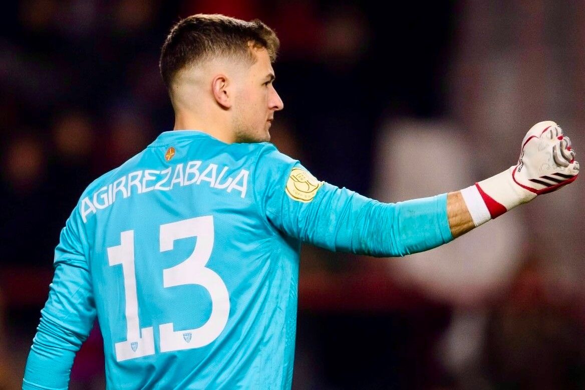  Gesto de Julen Agirrezabala ante el Logroñés en Copa en Las Gaunas.