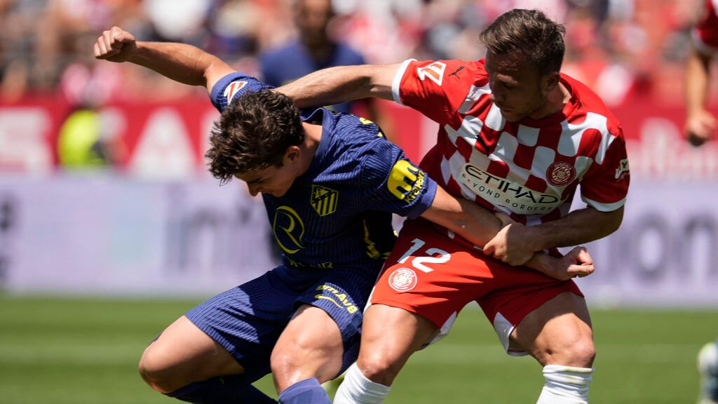  Julián Álvarez y Arthur (Fuente: EFE)