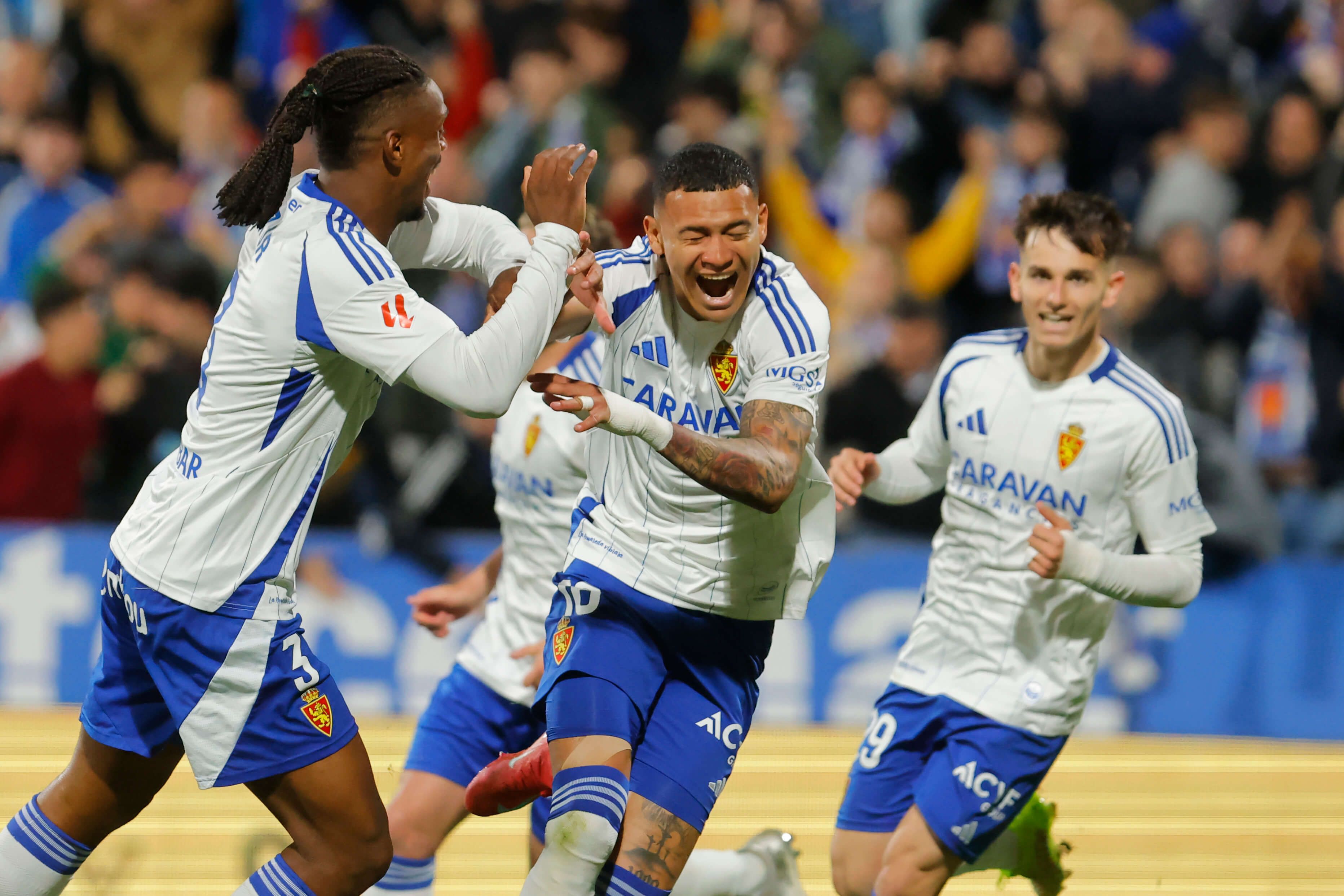 Kervin Arriaga celebra su gol en el Zaragoza-Huesca (Foto: LaLiga).