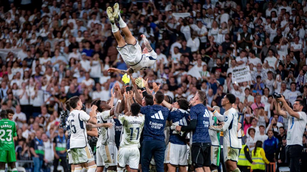 Toni Kroos en su despedida en el Santiago Bernabéu (Fuente: Cordon Press)