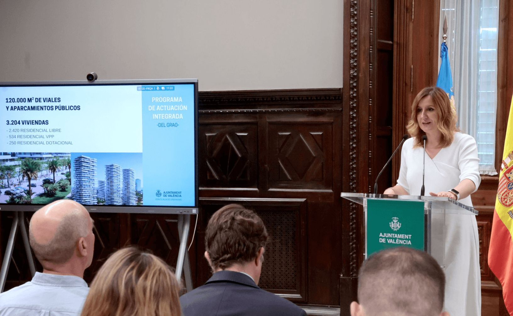  La alcaldesa de Valencia Maria José Catalá habla del Nou Mestalla