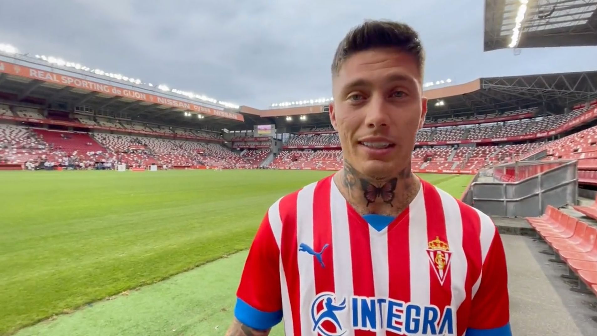  La invitación de Cristo a Kirian para un partido en El Molinón