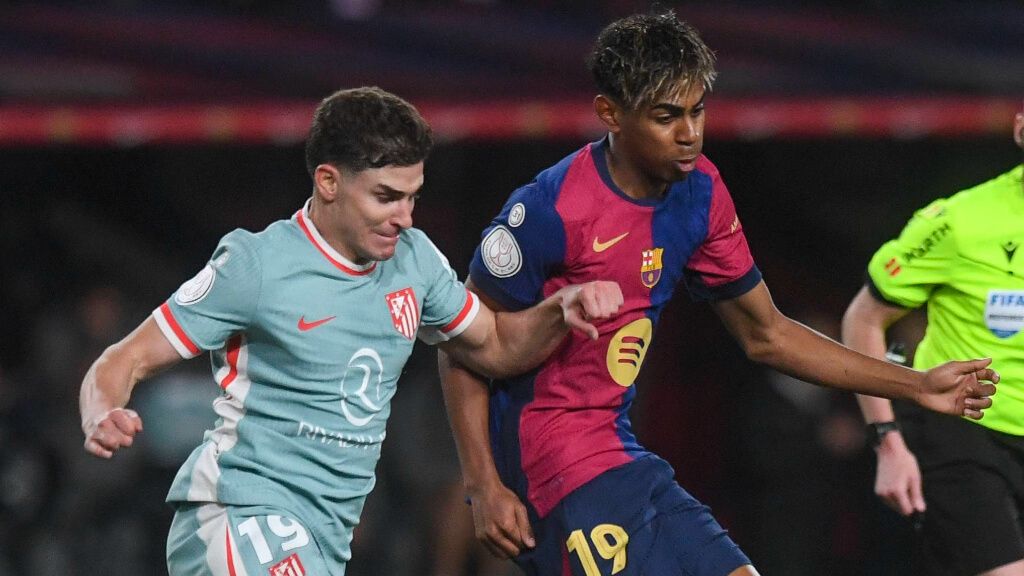  Julián Álvarez y Lamine Yamal, en las semifinales de la Copa del Rey (Cordon Press)