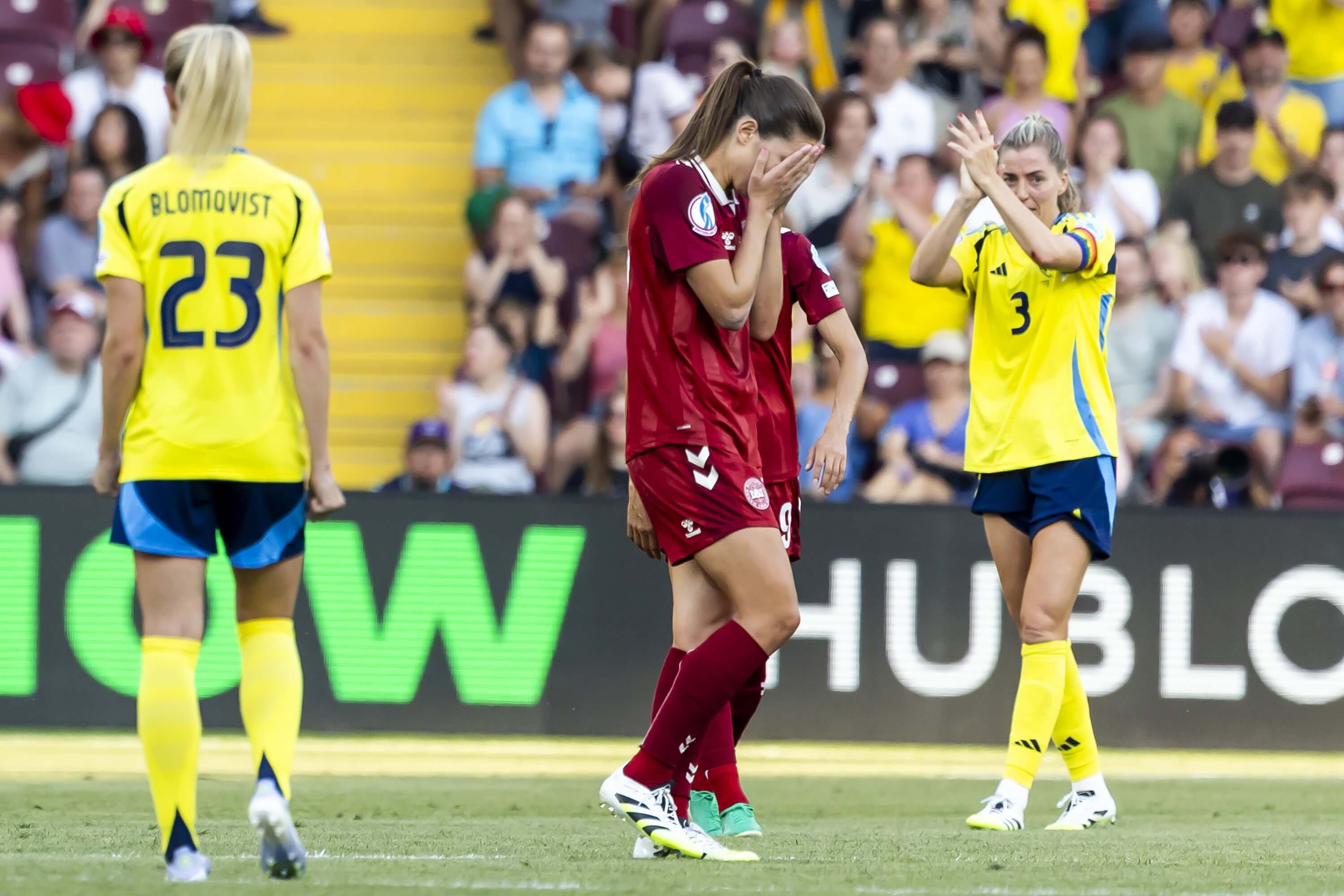 Lance del Dinamarca-Suecia de la Eurocopa Femenina.