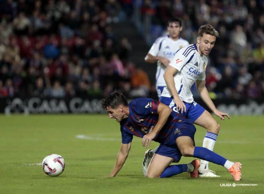  Lance del Eldense-Zaragoza de la primera vuelta.