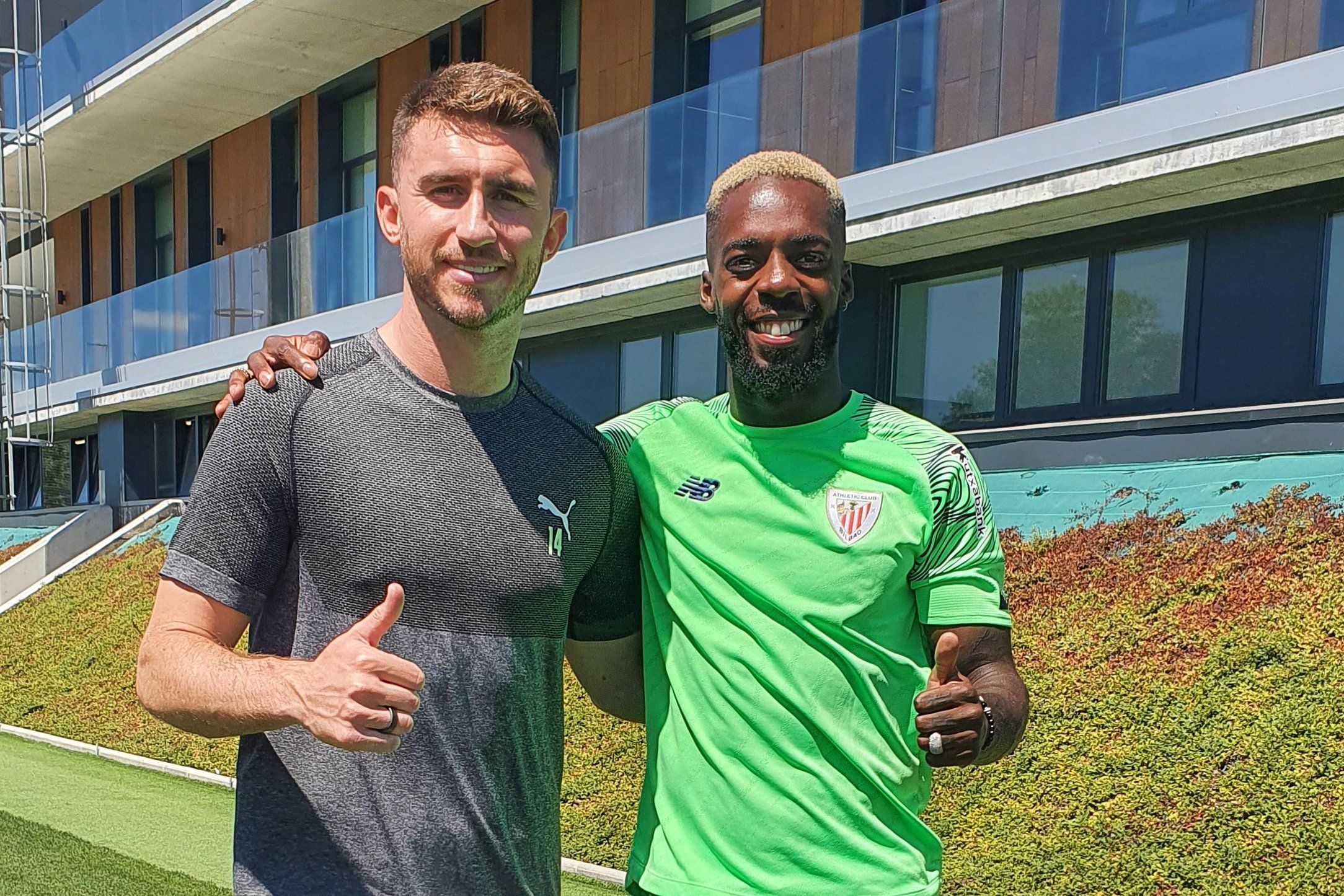 El central Aymeric Laporte e Iñaki Williams, juntos en Lezama en una imagen de archivo.