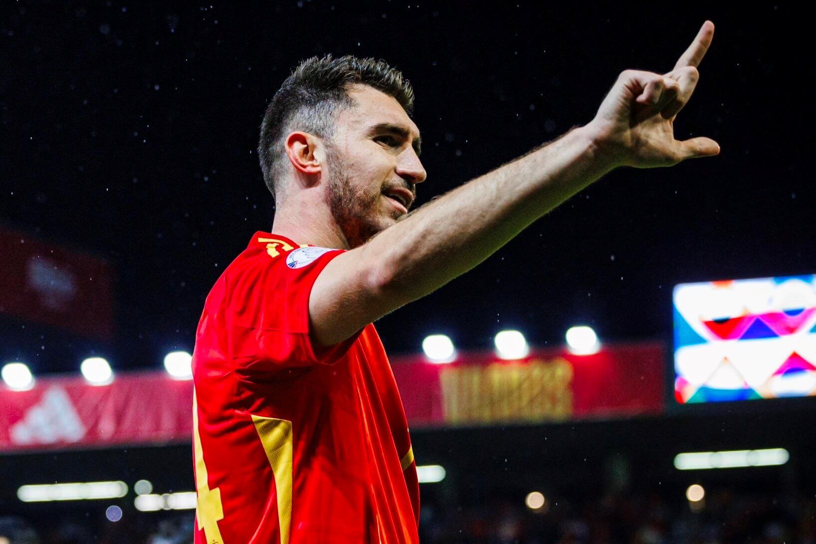  El gol del central Aymeric Laporte ante Serbia en Córdoba.