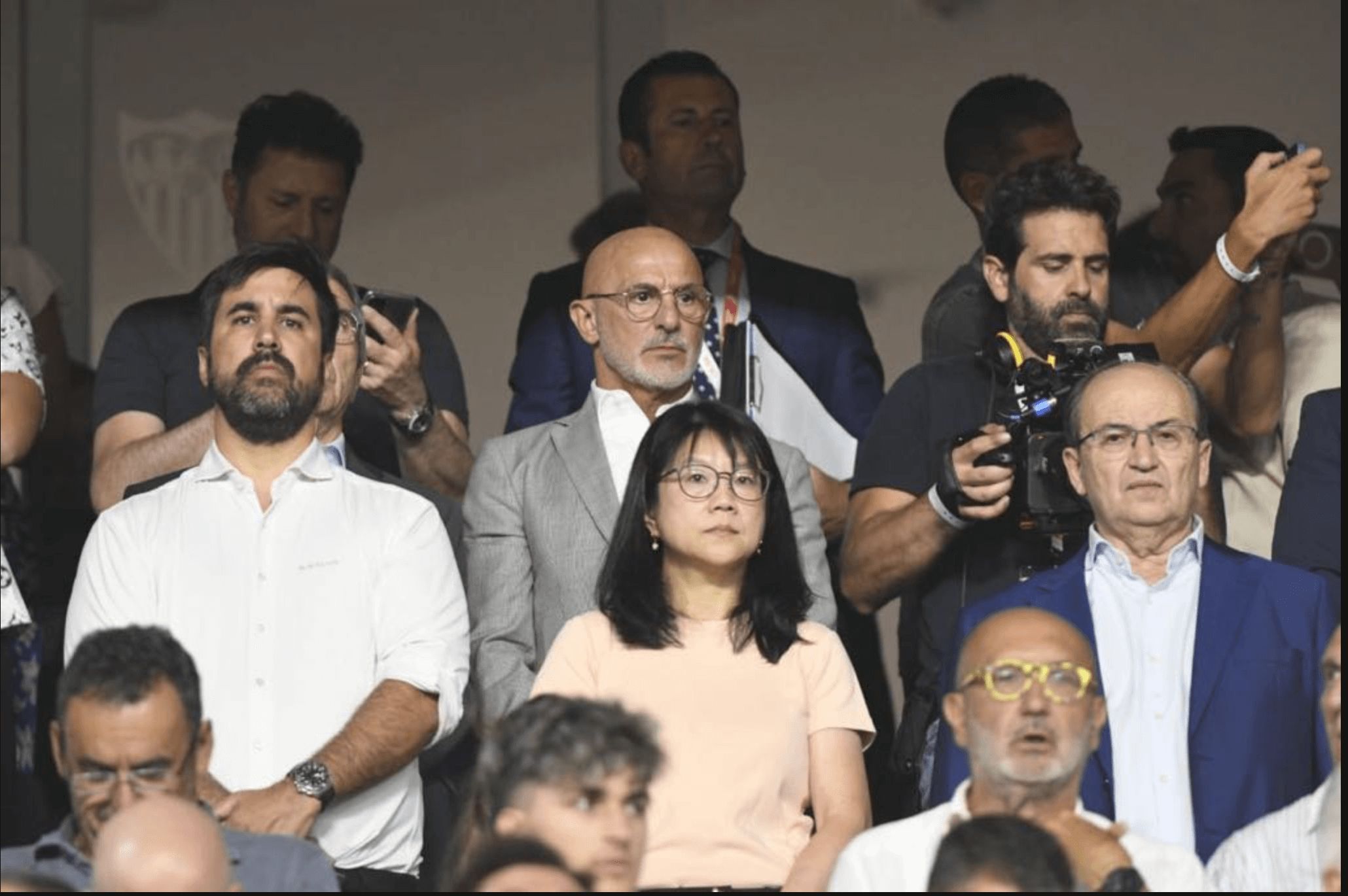  Layhoon Chan en un palco, donde coincide con Paco Fenollosa