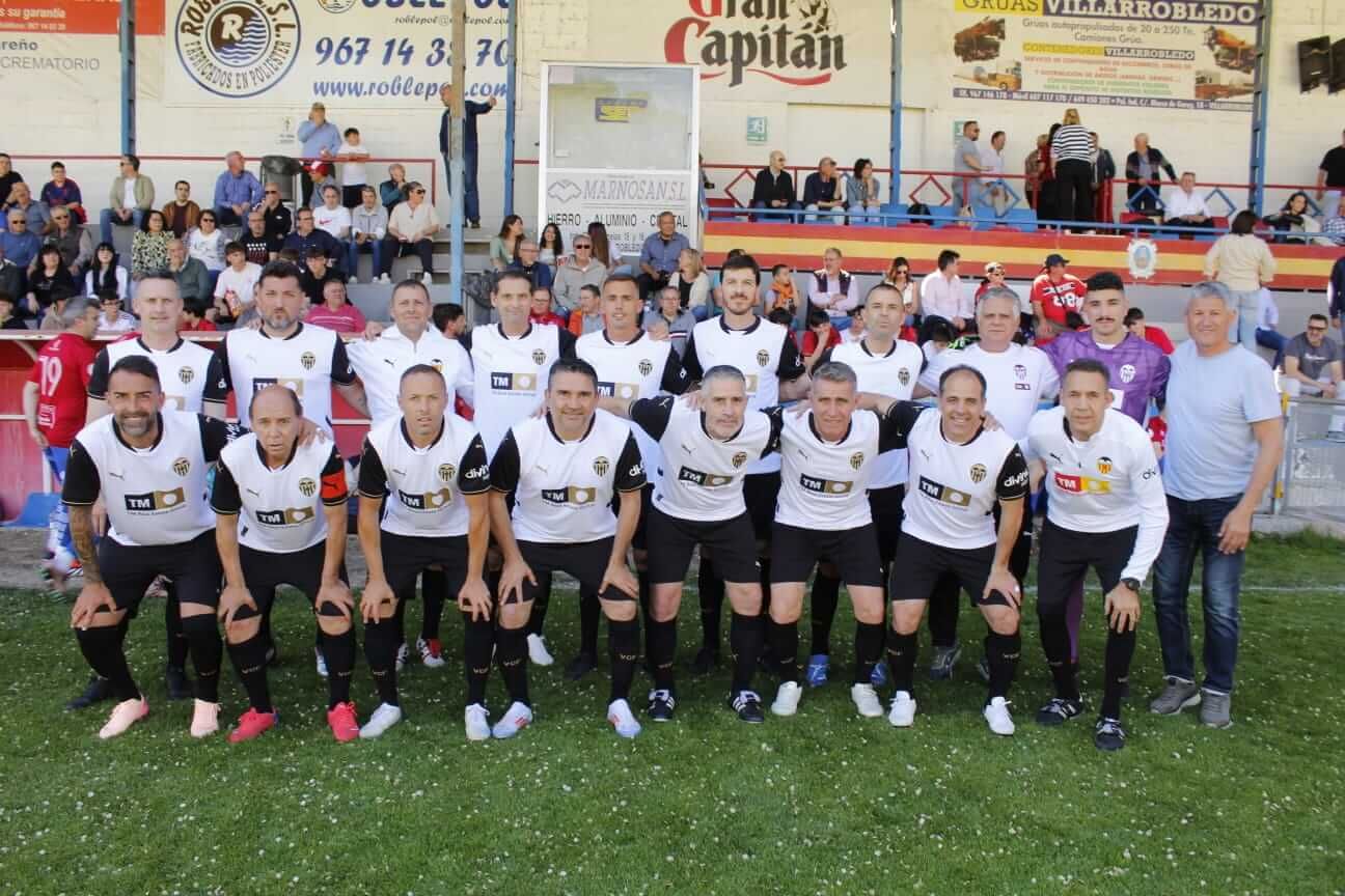  Leyendas del Valencia CF ganan en Villarrobledo