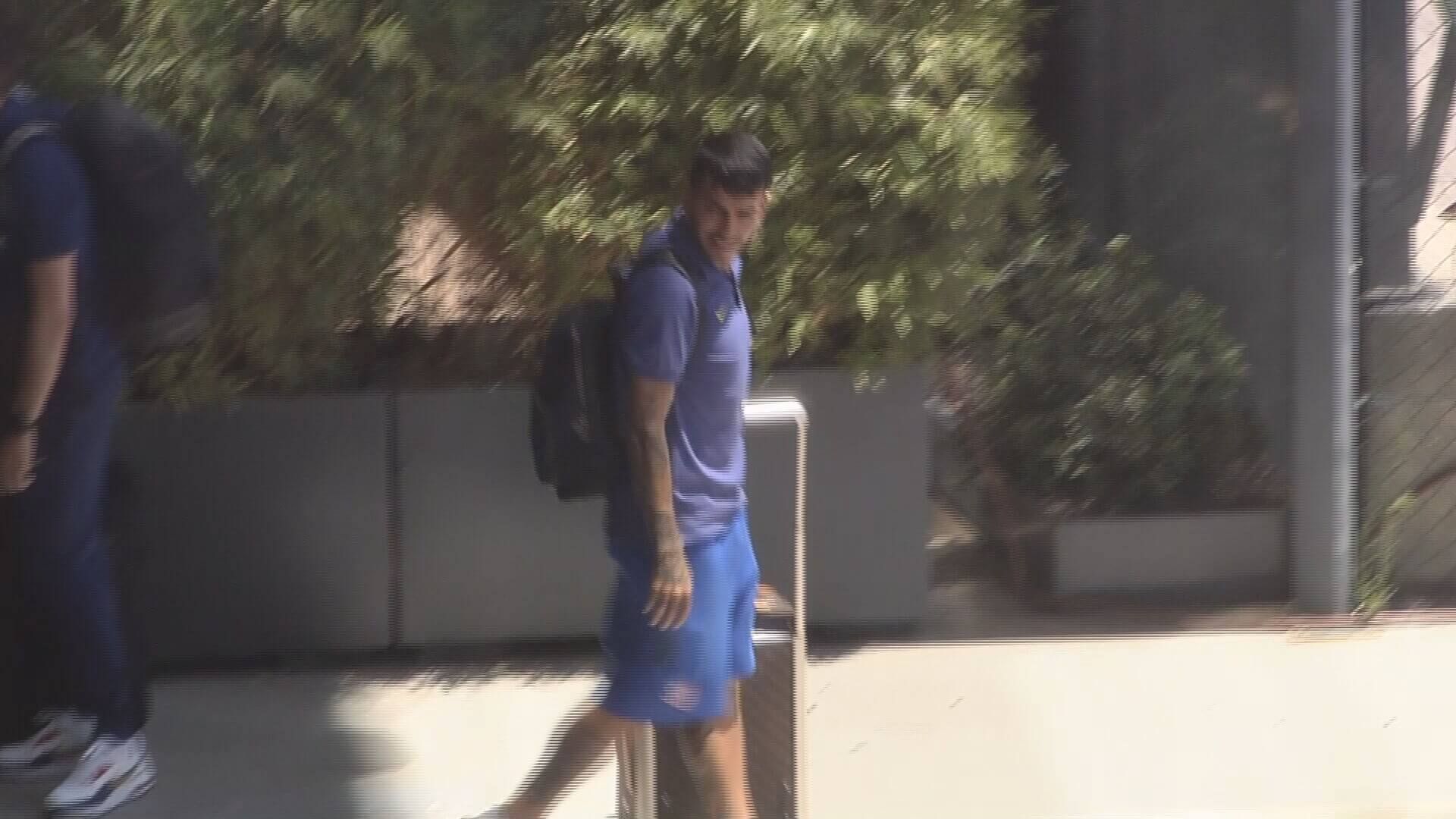 Ángel Correa en su llegada a Madrid (ElDesmarque)