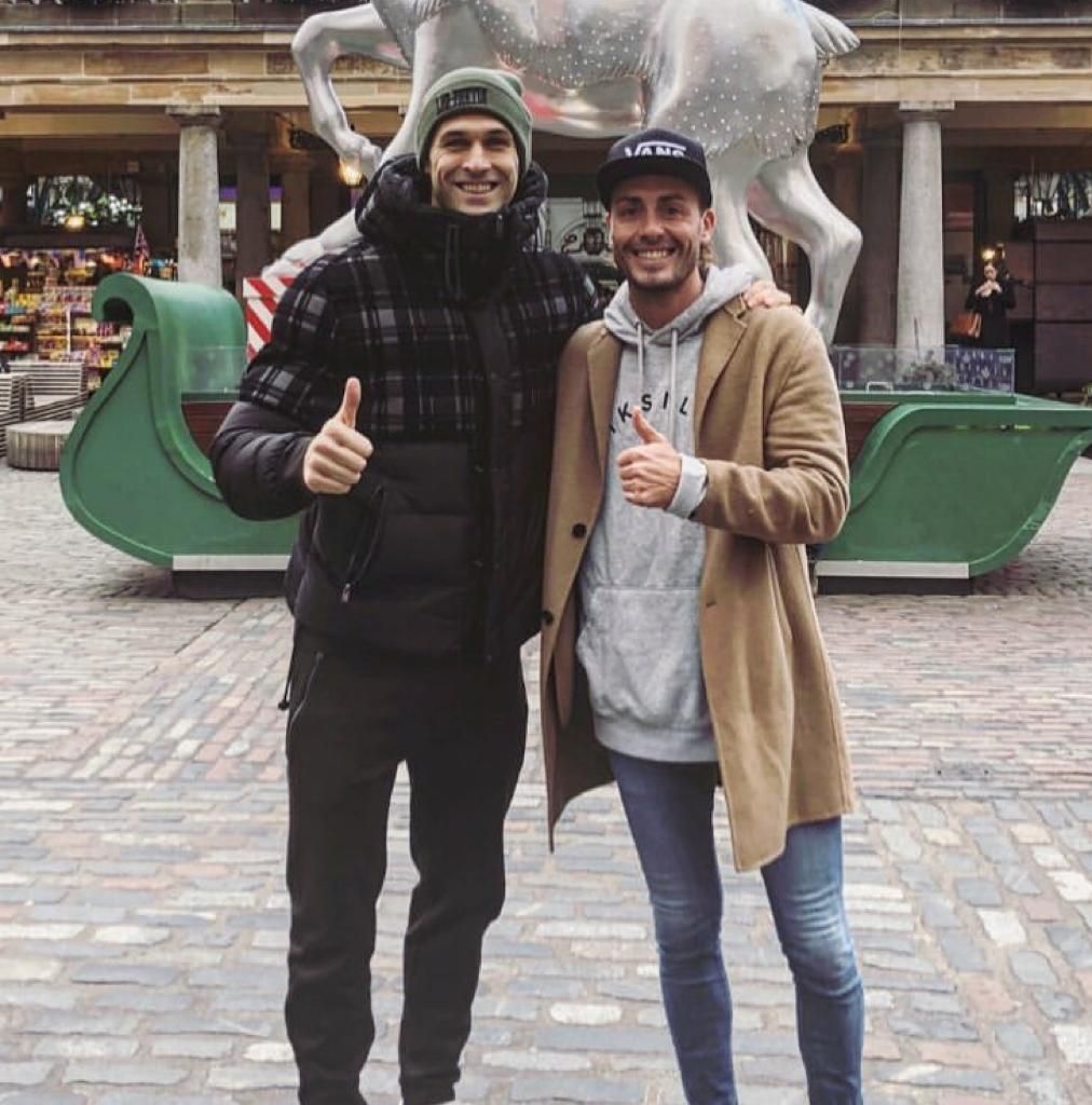 Fernando Llorente ha recibido la visita de su amigo y excompañero Fran Yeste en Londres.