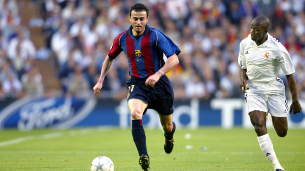Luis Enrique jugando un partido con el Barça (Cordon Press)