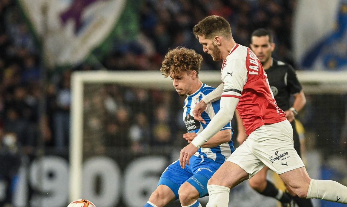 Mario Soriano, durante el Dépor-Racing.
