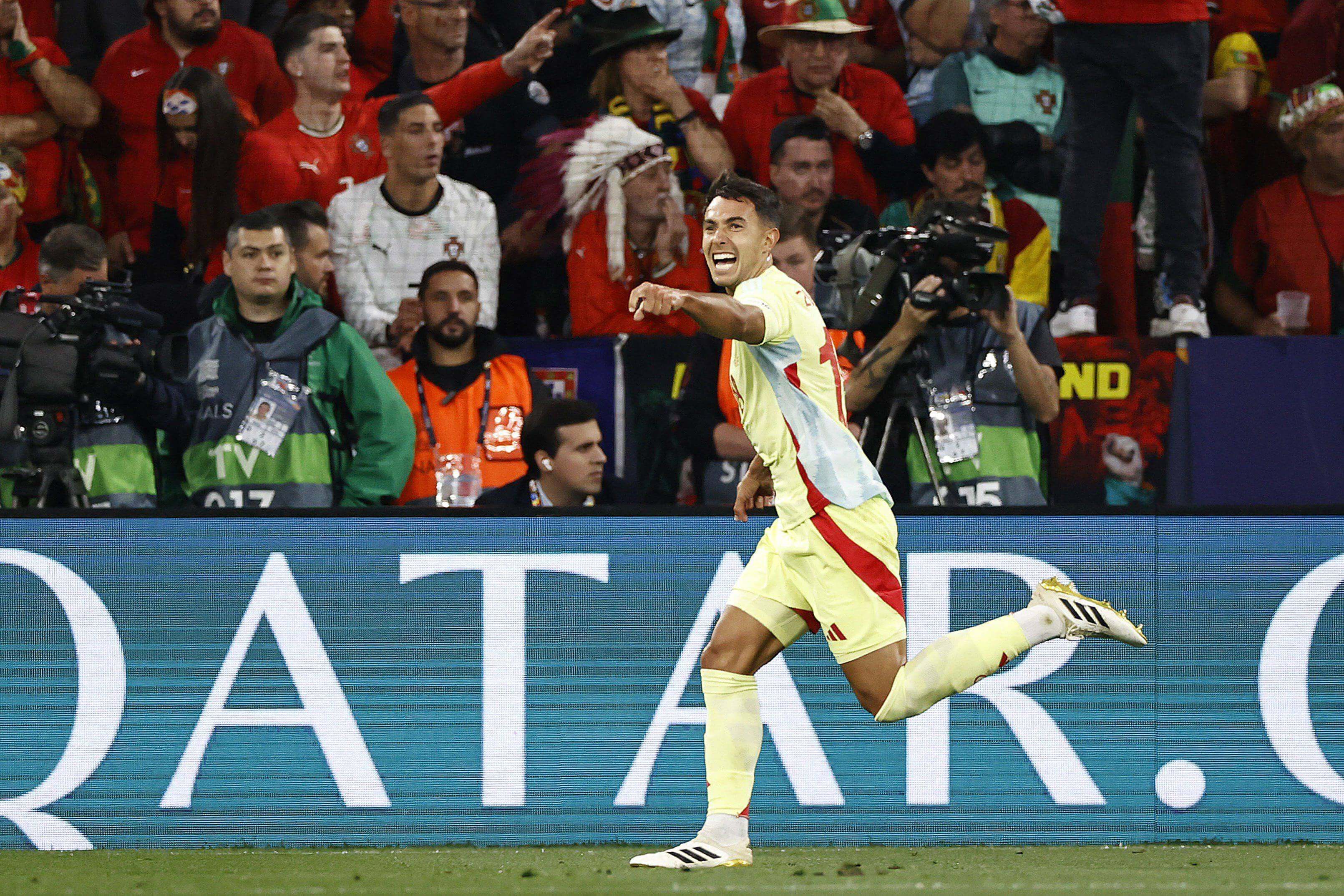 Martín Zubimendi celebra su gol en la final de la Nations League (Foto: Cordon Press).