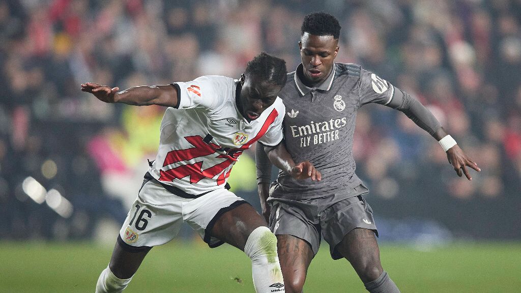  Mumin y Vinicius en el Rayo Vallecano - Real Madrid (Fuente: Cordon Press)