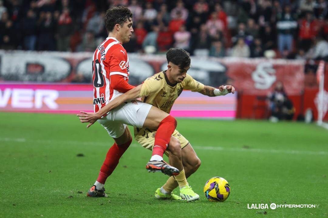  Nacho Méndez, durante el Sporting-Málaga.