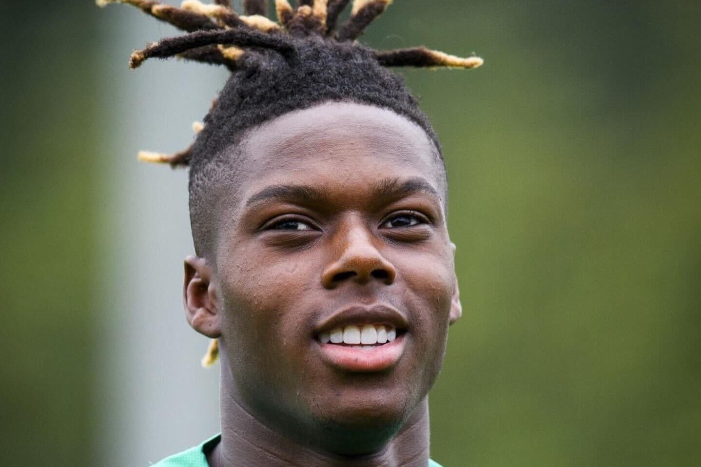  Nico Williams, contento de nuevo entrenando en Lezama.