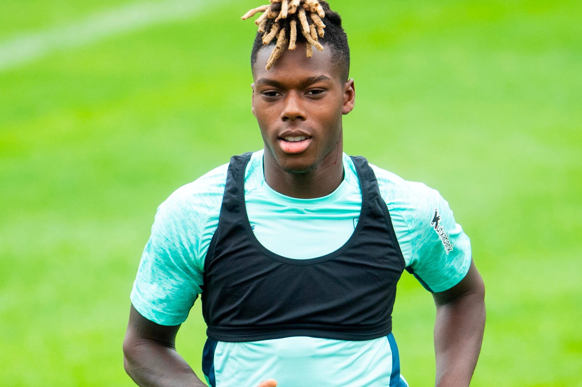 Nico Williams trabaja en la pretemporada en Lezama.