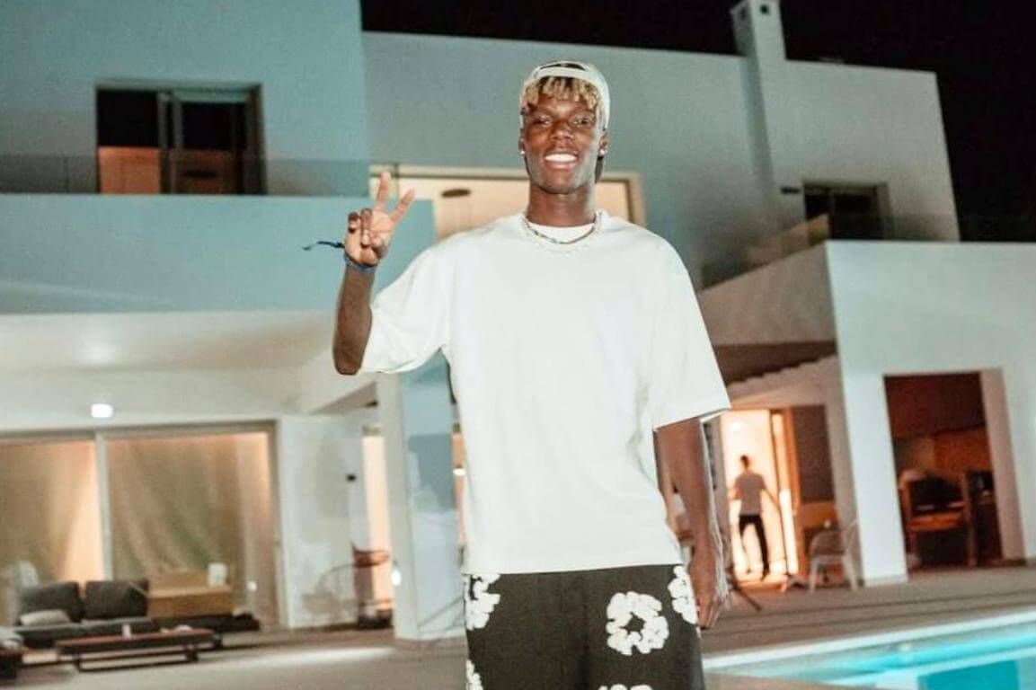 El jugador del Athletic Nico Williams ajeno a todo en sus vacaciones (Foto: Instagram).