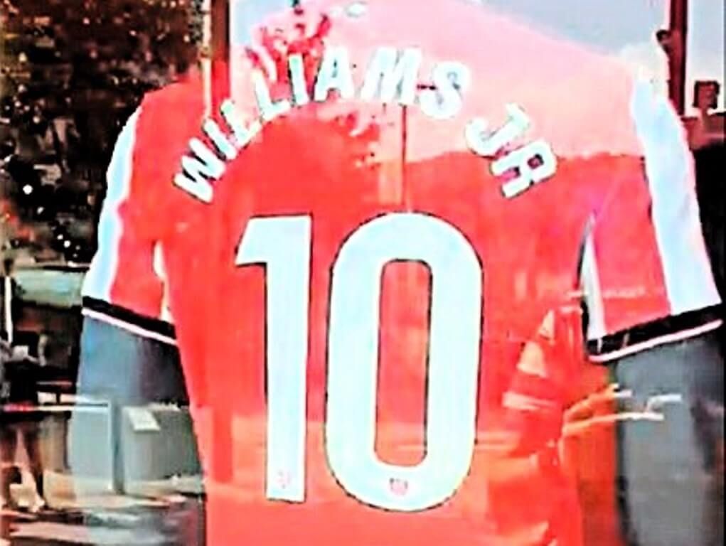 Camiseta de Nico Williams en una tienda del Athletic Club (Foto: Radio Popular).