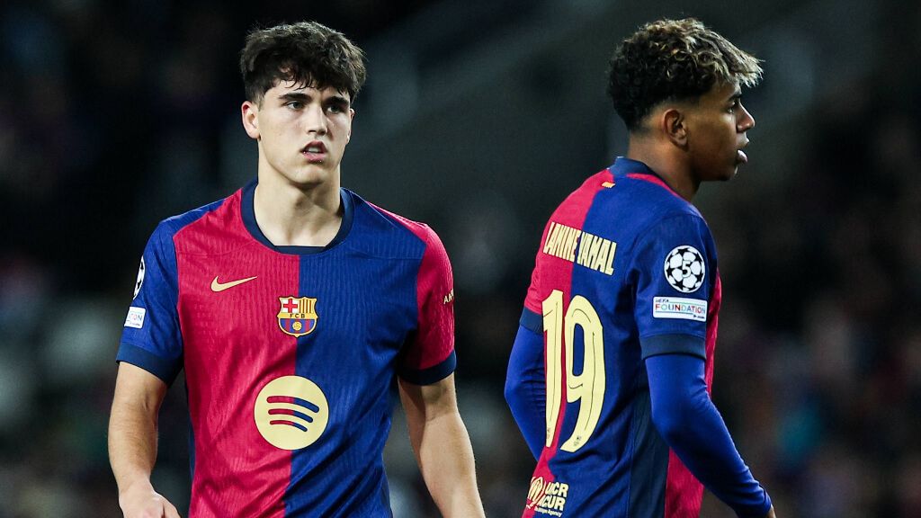 Pau Cubarsí y Lamine Yamal, en un partid de Champions del Barça (Cordon Press)