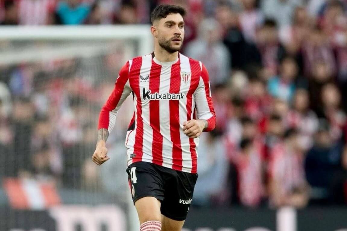  El central Unai Núñez, ante Osasuna en San Mamés.