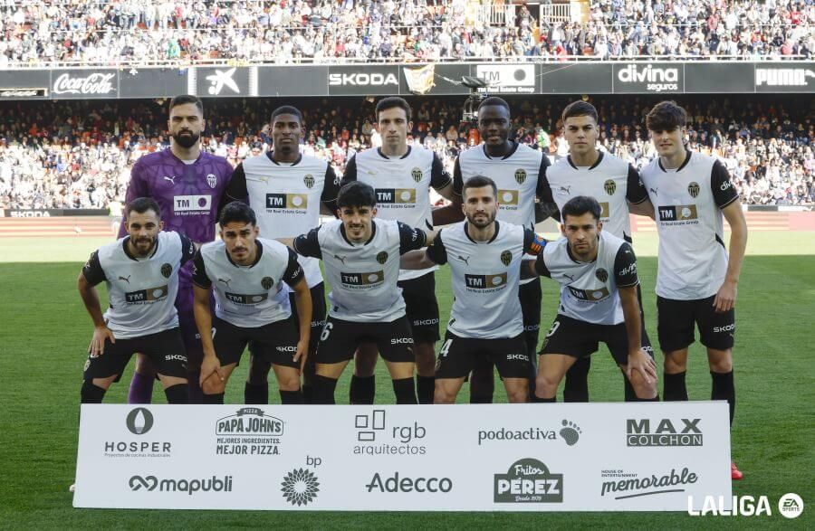  Enzo Barrenechea, en el once titular del Valencia CF ante el CD Leganés.