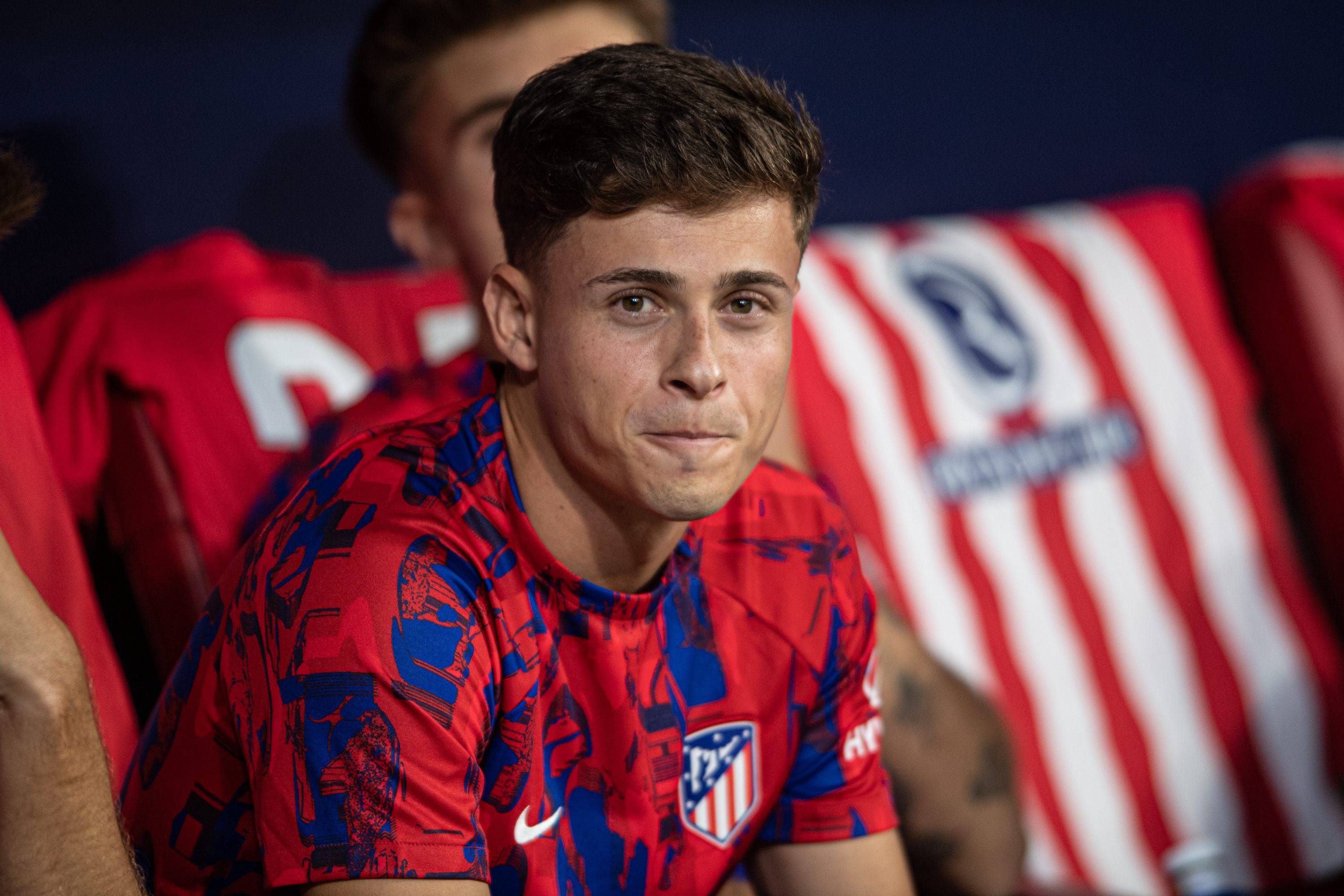  Rodrigo Riquelme, en el banquillo del Atlético de Madrid.