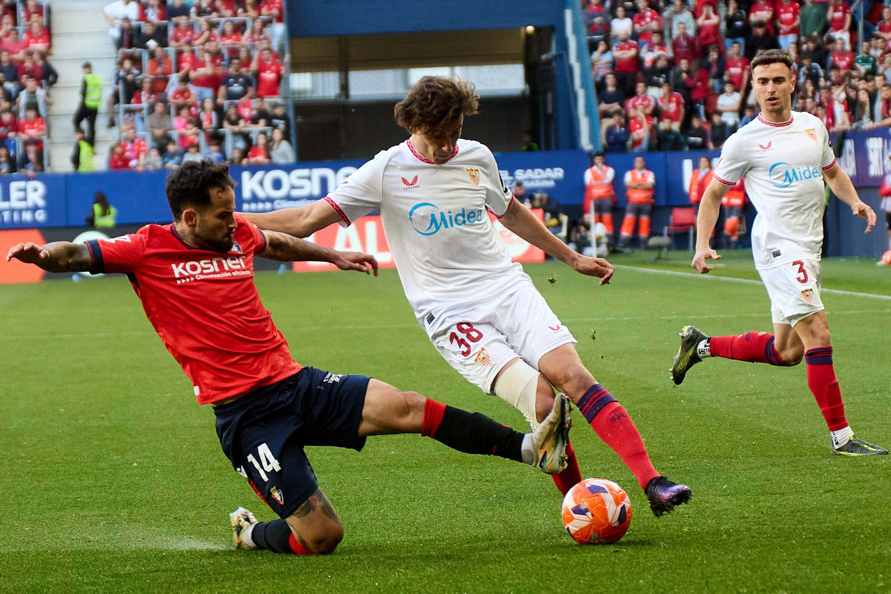 Hormigo, ante Osasuna.