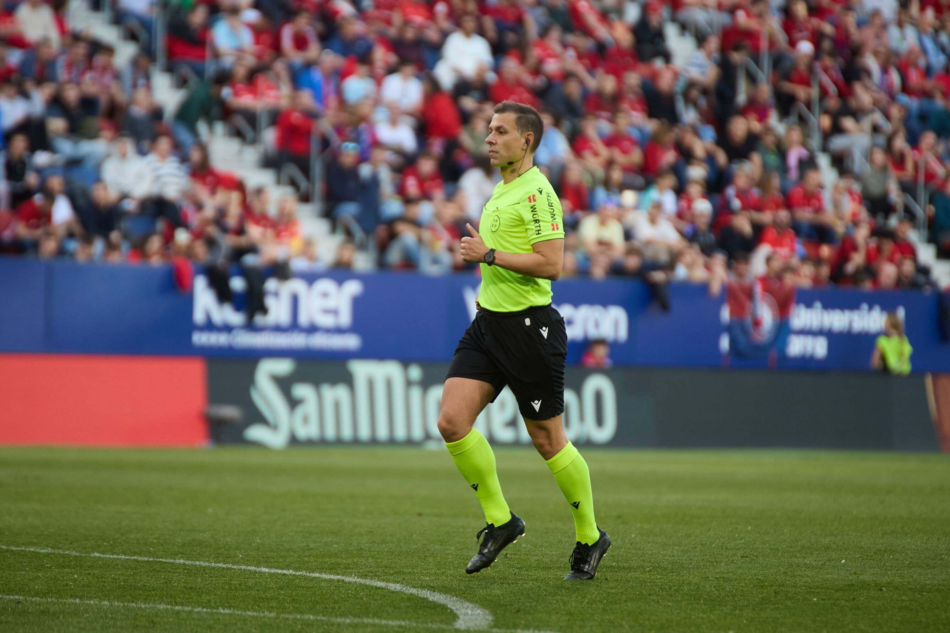 Cordero Vega, durante el Osasuna-Sevilla.