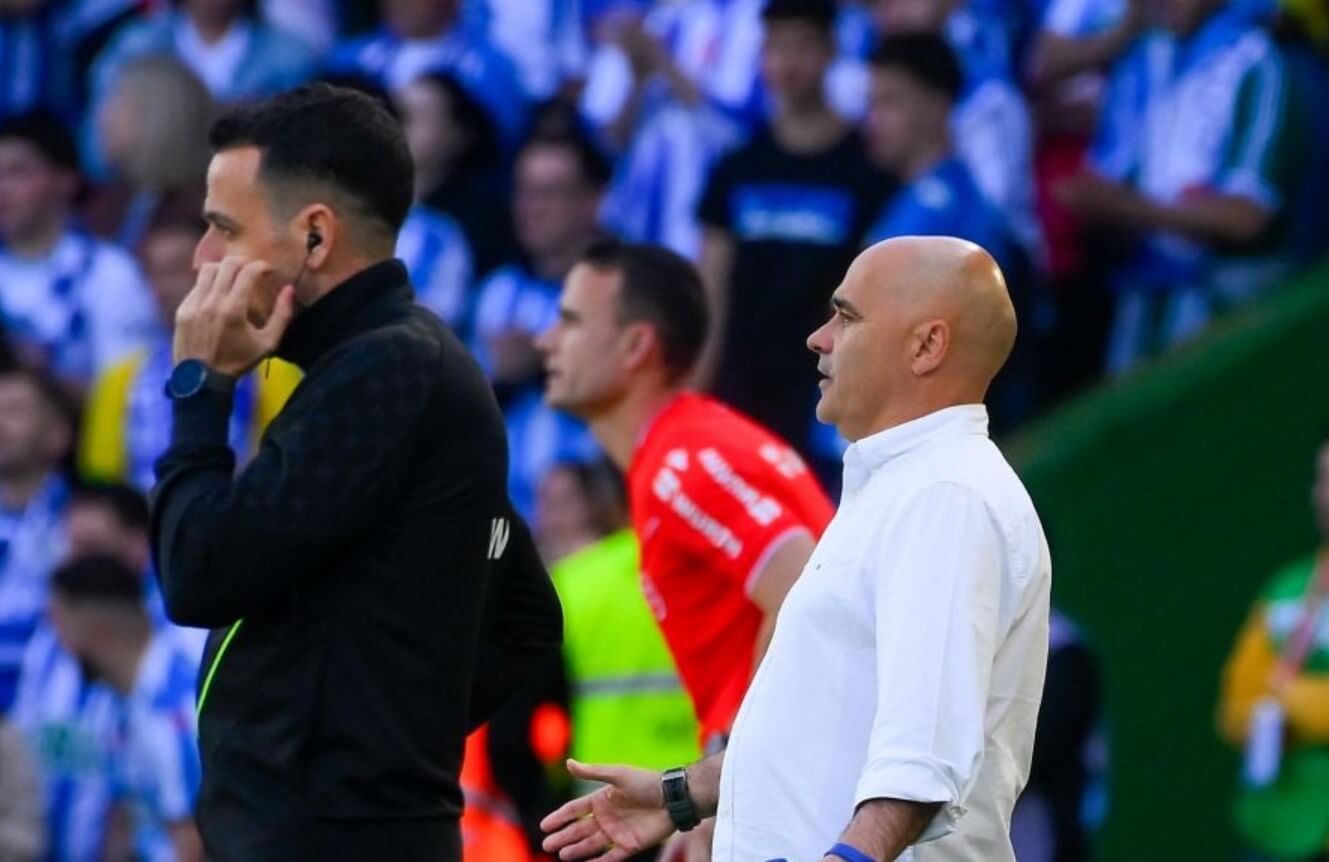  Óscar Gilsanz, durante el Racing-Deportivo.