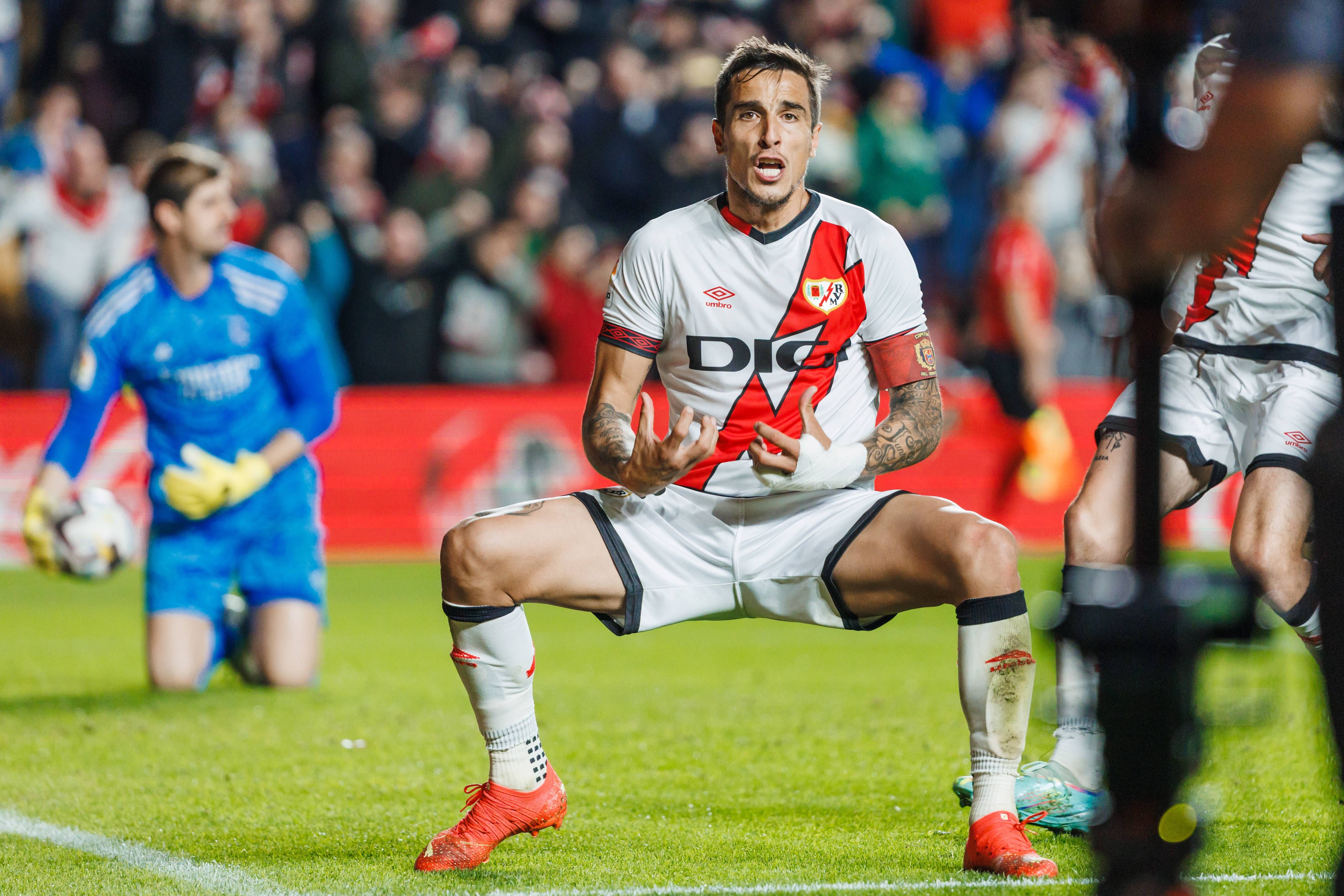 óscar Trejo celebrando su gol al Real Madrid (Foto: Cordon Press).