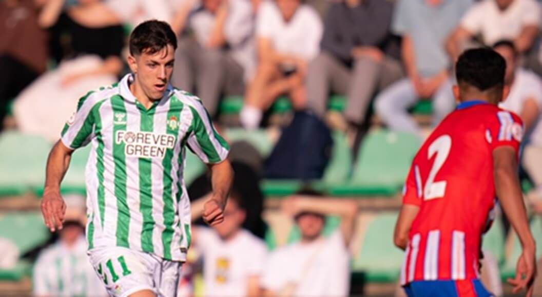 Paco Esteban, con el Betis Juvenil.