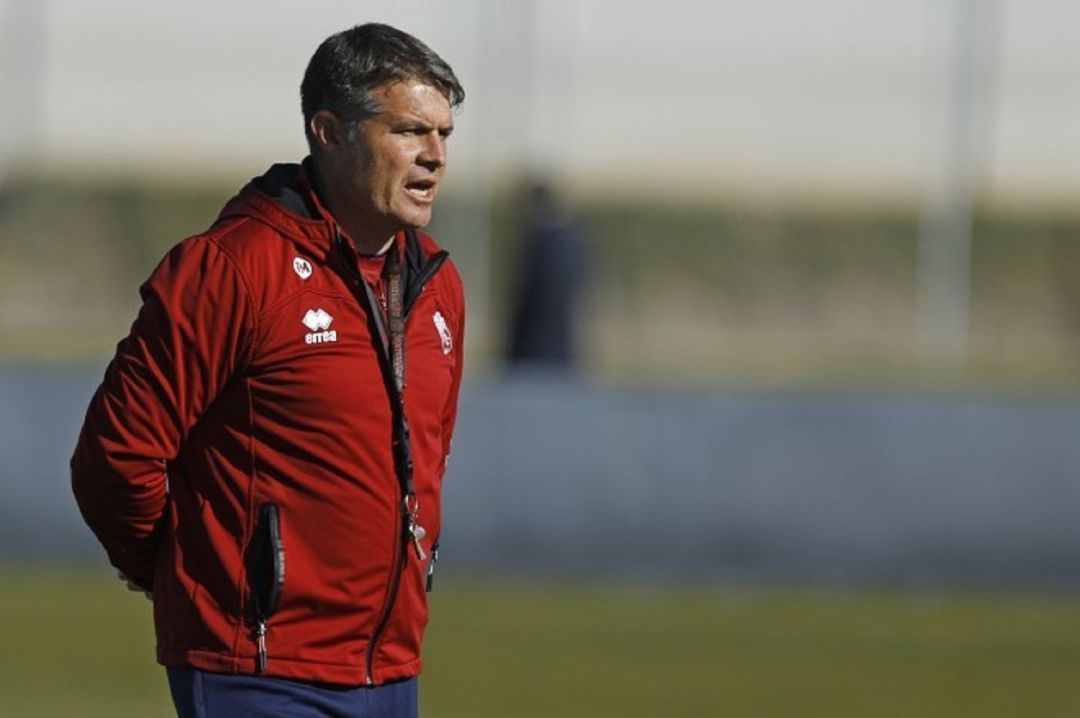  Pedro Morilla, durante su etapa como entrenador del Wuhan Three Towns (Foto:EFE)
