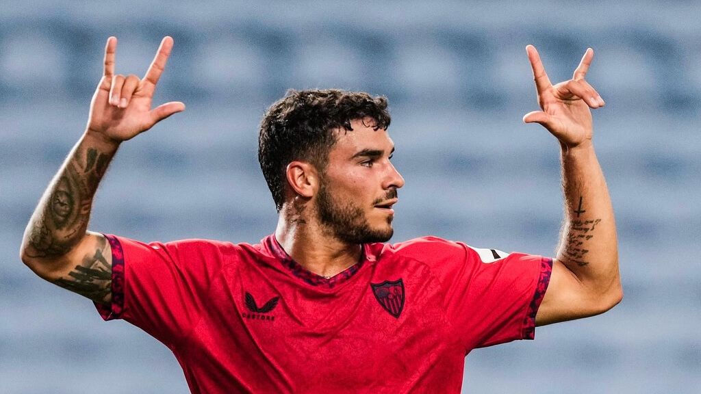  Celebración del segundo tanto de Isaac Romero ante el Fulham.
